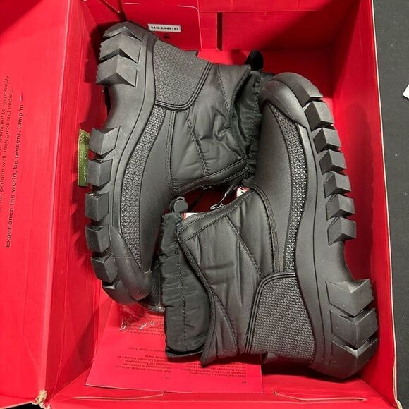Hunter Black Intrepid Ankle Zip Snow Boots 6 - Picture 1 of 8